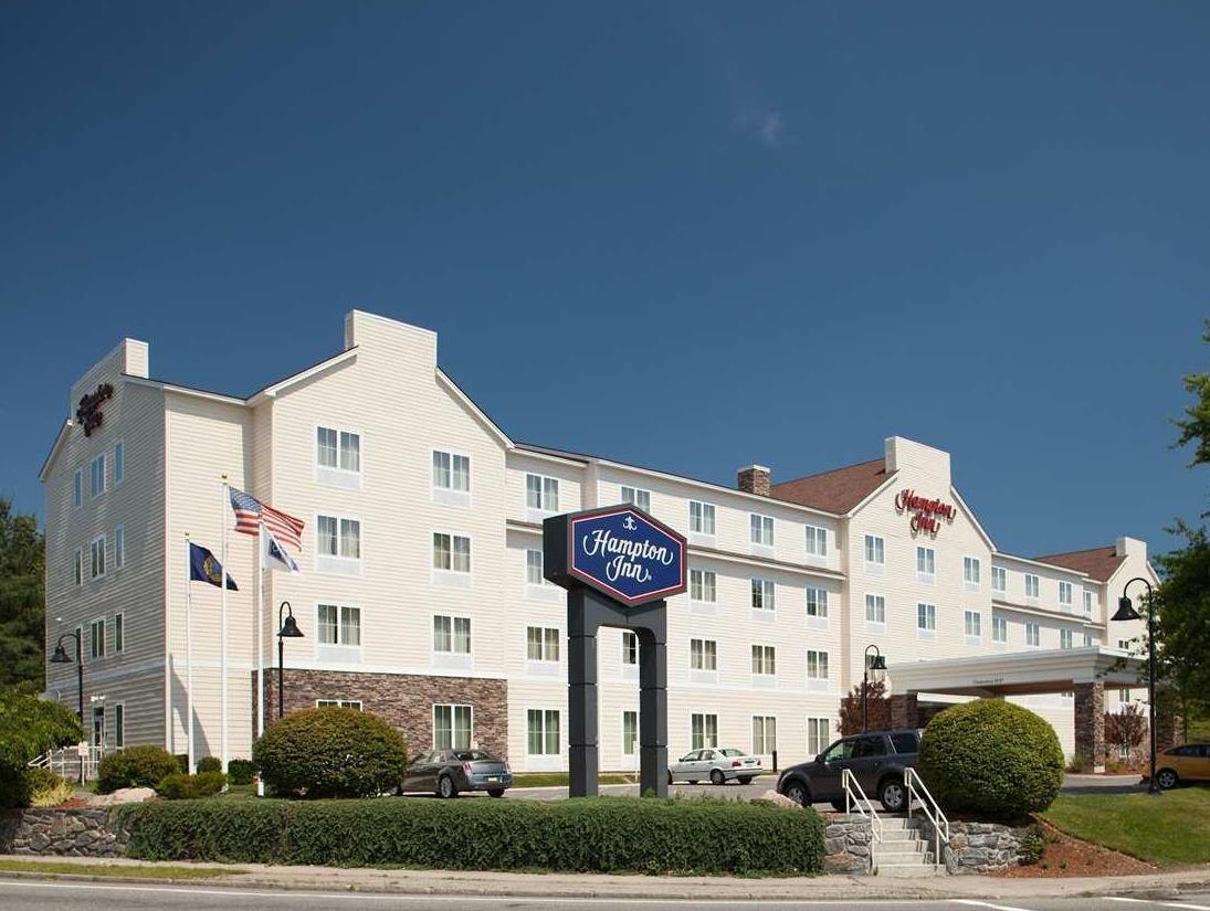 Hampton Inn Нашуа Экстерьер фото