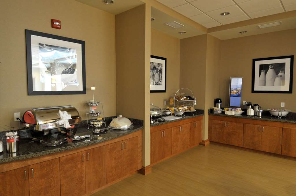 Hampton Inn Нашуа Ресторан фото