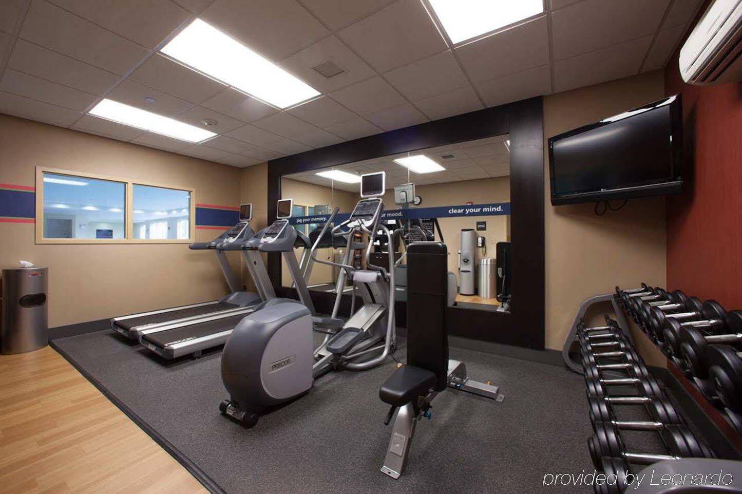 Hampton Inn Нашуа Экстерьер фото